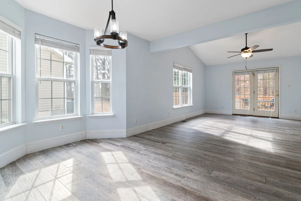 Clean, safe room after biohazard cleanup in Lindenhurst, NY